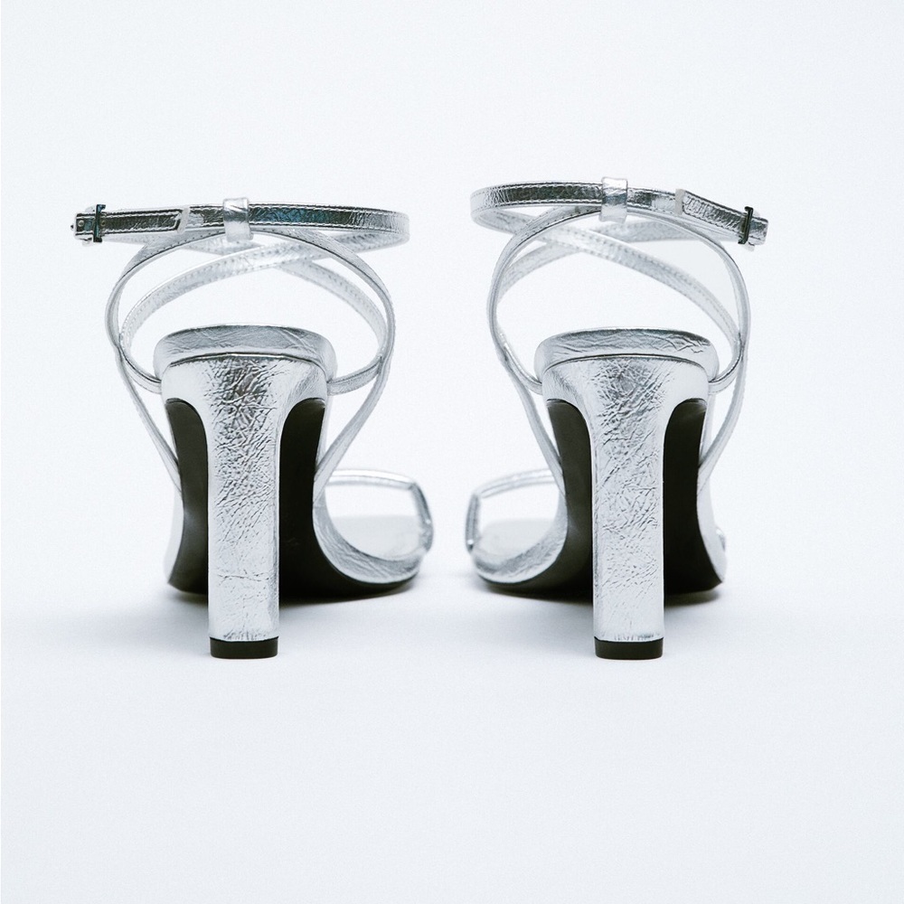 NWT. Zara Silver Metallic Strappy Criss Cross Heeled Sandals. Size 6,5. - Picture 3 of 7